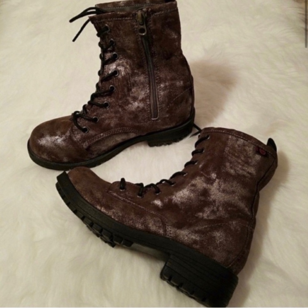 Big Buddha - lace up combat boots - size 8 - metallic
